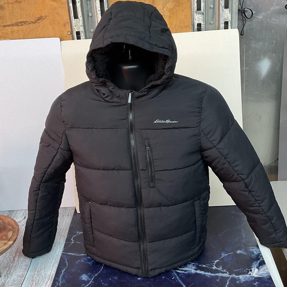 NWOT Eddie Bauer Kids size 8 Black Hooded Puffer Jacket